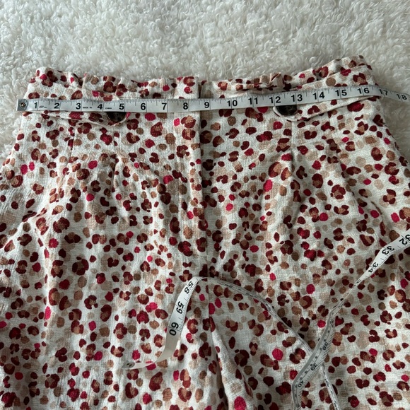 Ann Taylor Pink Animal Leopard Print Paperbag Shorts Size 12 - Picture 5 of 12